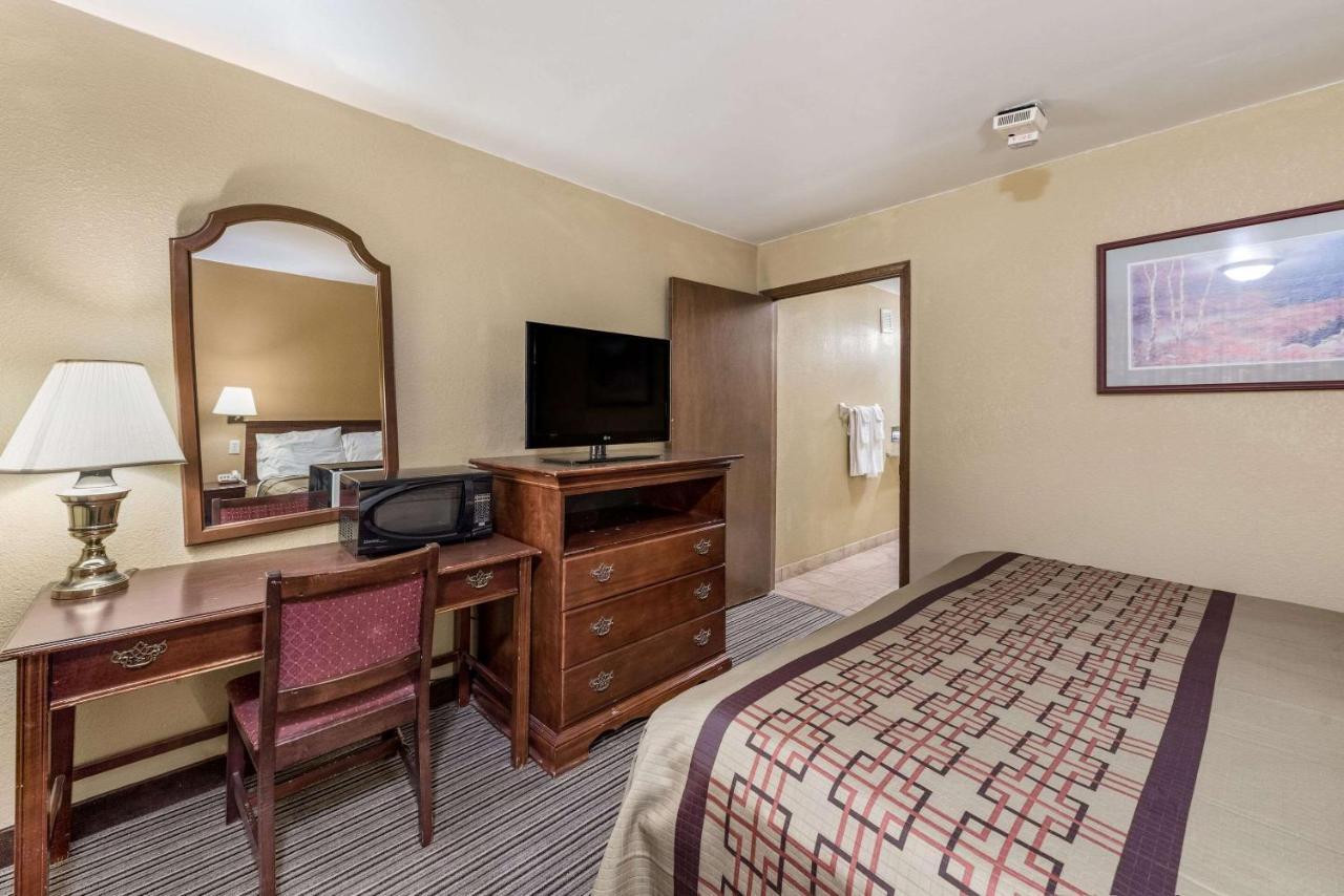 Rodeway Inn Колумбус Екстер'єр фото